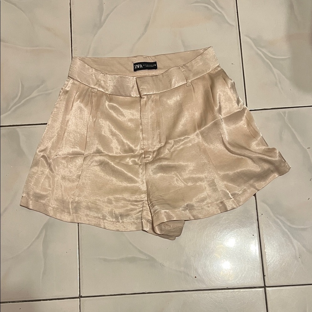 Zara Women's High silk Waist Beige Shorts